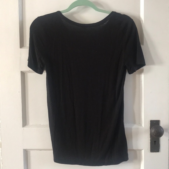 casual black t-shirt - Picture 2 of 3
